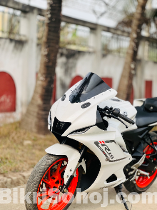 Yamaha R15 V4 2024